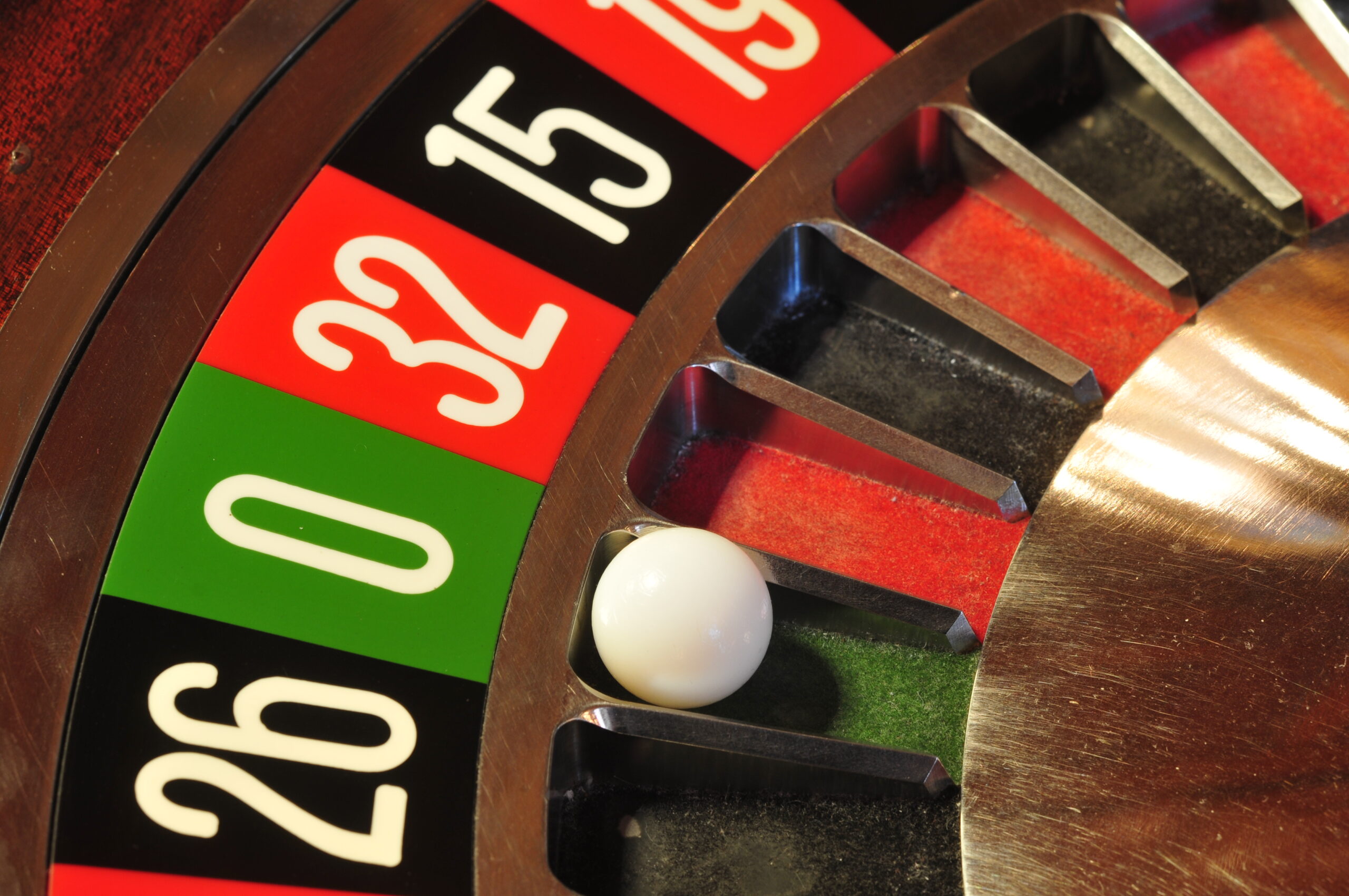 Roulette là gì? Tìm hiểu về trò chơi Roulette phổ biến tại casino